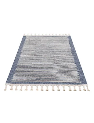 Niebieski dywan prostokątny z frędzlami i wzorem pasków