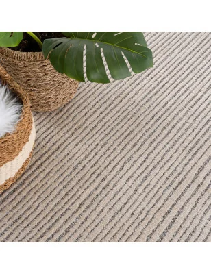 Detal wzoru pasków na dywanie ARTY 22310 mokka