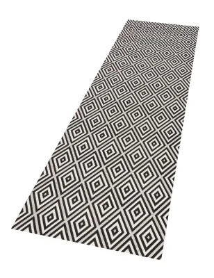 Dywan Zewnętrzny / Płasko Tkany Meadow 102470 Czarny – nowoczesny design z bliska – styl skandynawski