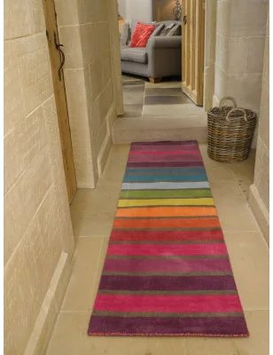 Dywan Wełniany Paska Illusion Candy Wielokolorowy – aranżacja w salonie